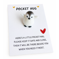 Pocket Hug Pinguin