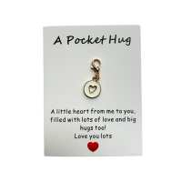 Pocket Hug met sleutelhanger Hartje
