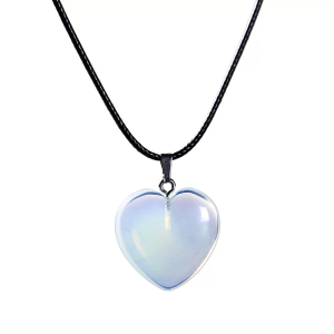 Ketting met Hart hanger van Opaline edelsteen Ketting met Hart hanger van Opaline edelsteen