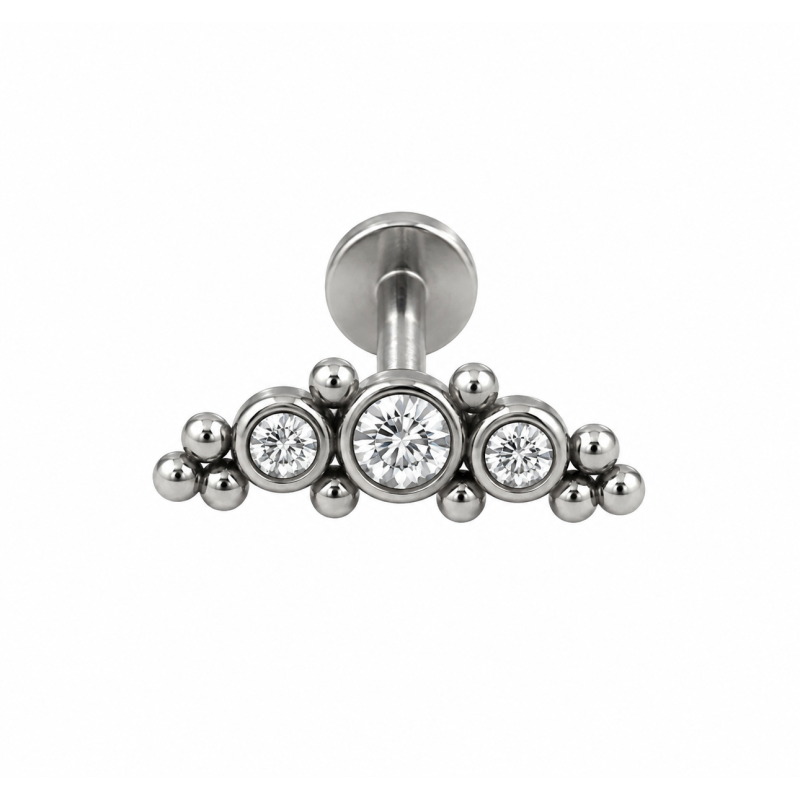 Labret Piercing Tripple Crystal Crescent Zilverkleurig