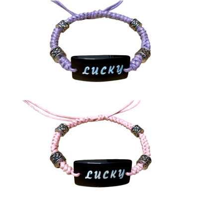 Armbandje met de tekst "Lucky" in 2 kleuren